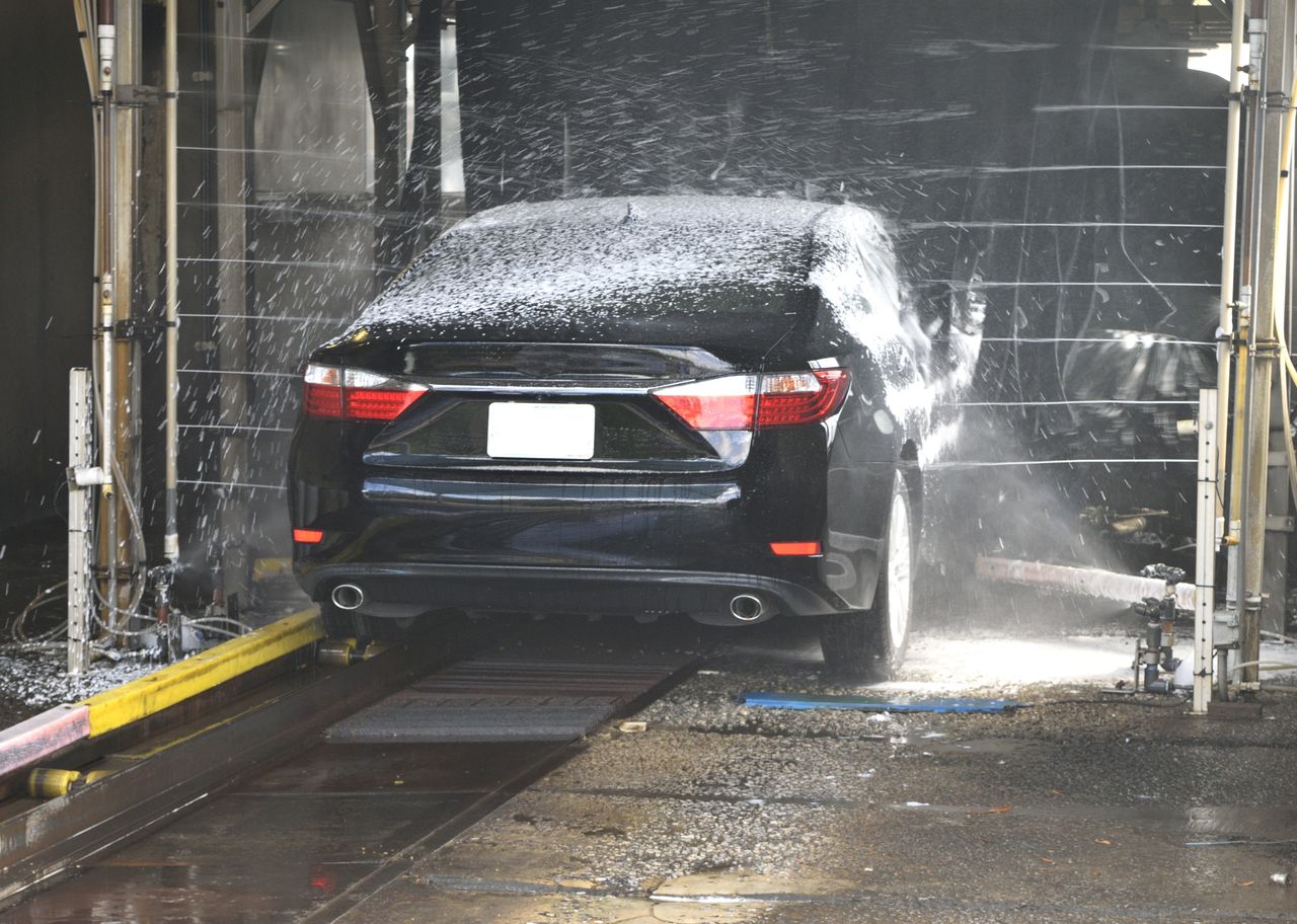 Valvoline Xpress Lube exterior automatic car wash