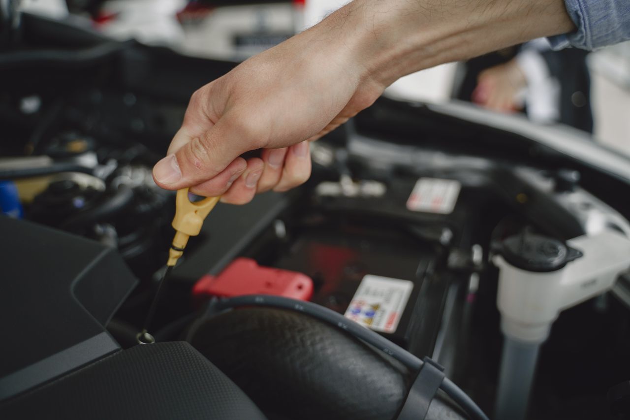 Valvoline Xpress Lube professional oil change service