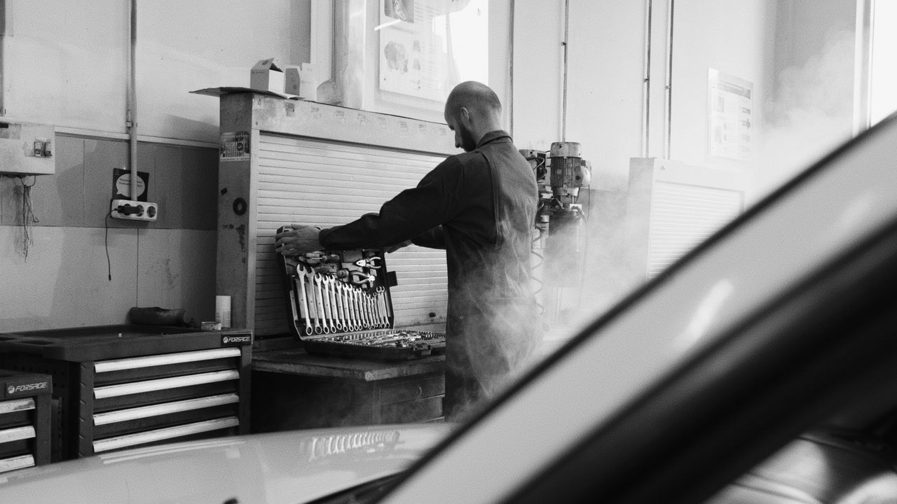 Modern tools and equipment at Valvoline Xpress Lube